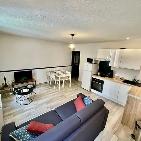 Le Patio Des Capucins - Terrasse Privee & Climatisee - 10min De La Cite Medievale 아파트