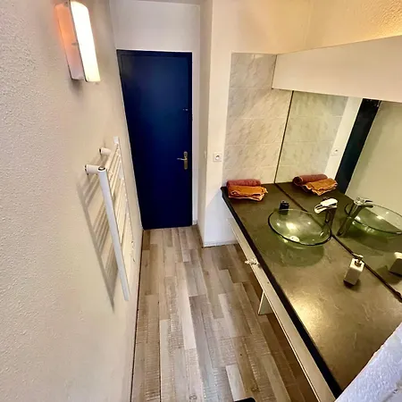 Apartamento Parenthèse Détente - T2 Cosy&calme - Cours Intérieure - Patio - Clim - Proche De La Cité Médiévale