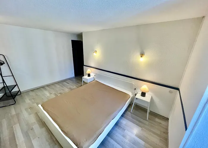 Apartament Parenthese A Deux - T2 Cosy & Calme - Patio - Terrasse - Climatise - Proche De La Cite Medievale